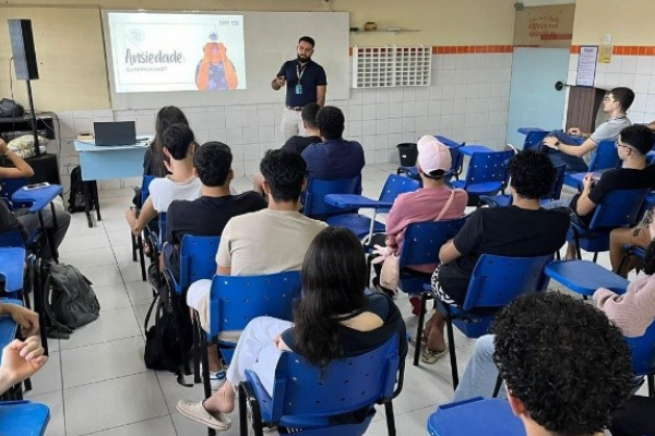 professores-brasileiros-estao-maos-otimistas-EDUCADOR21