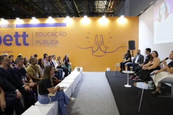 BETT25-auditorio-exclusivo-educacao-publica-EDUCADOR21_1