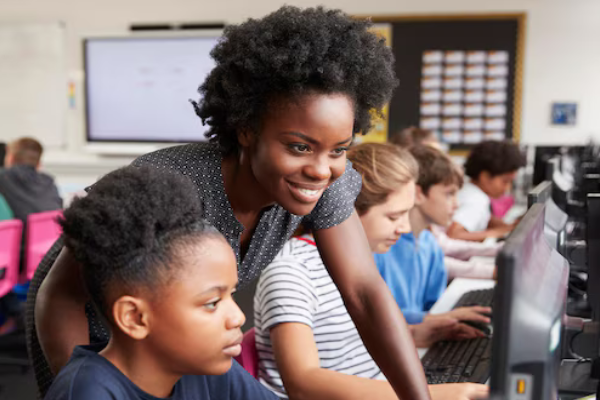 ARTIGOS-tecnologia-impulsiona-formacao-docente-EDUCADOR21