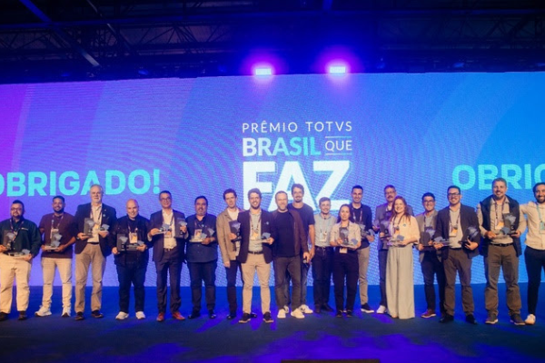 mackenzie-e-reconhecido-no-premio-totvs-2025-profissional-EDUCADOR21