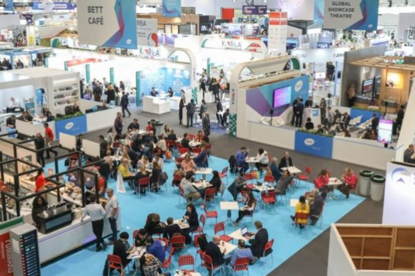 Fotos: Reprodução / Internet