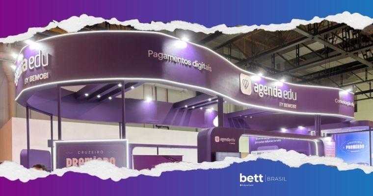 Estande da Agenda Edu na Bett Brasil 2026 com soluções digitais para gestão e comunicação escolar